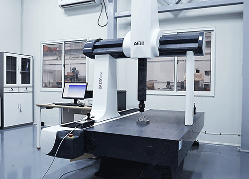 CMM (Coordinate Measuring Machine)